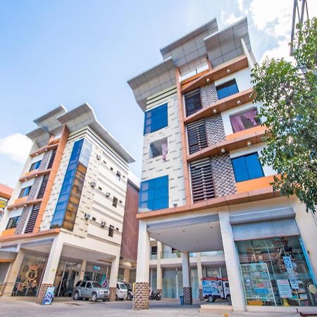 Oyo 443 Maria Cristina Arcade Suites Cebu Eksteriør bilde