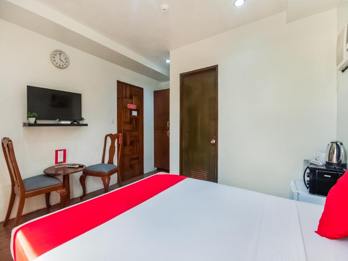 Oyo 443 Maria Cristina Arcade Suites Cebu Eksteriør bilde