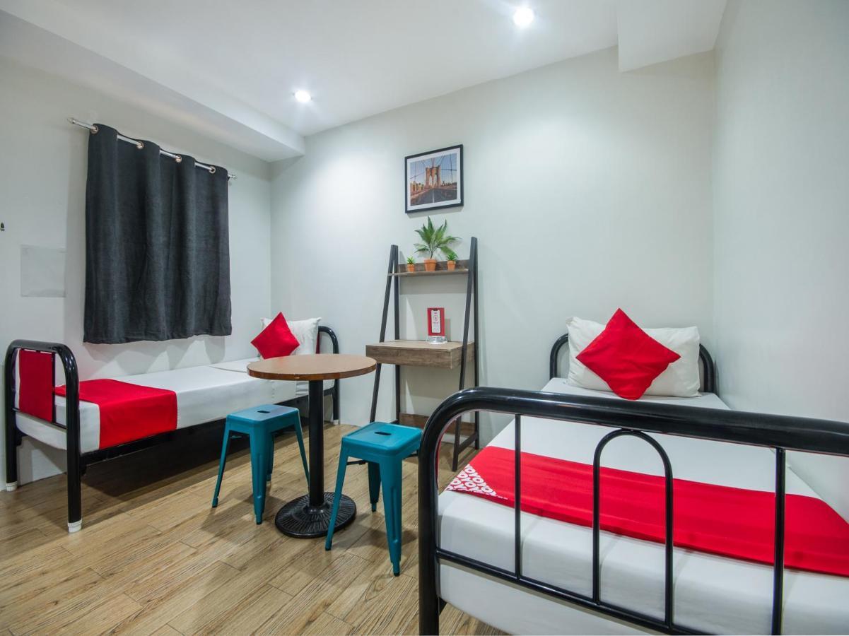 Oyo 443 Maria Cristina Arcade Suites Cebu Eksteriør bilde